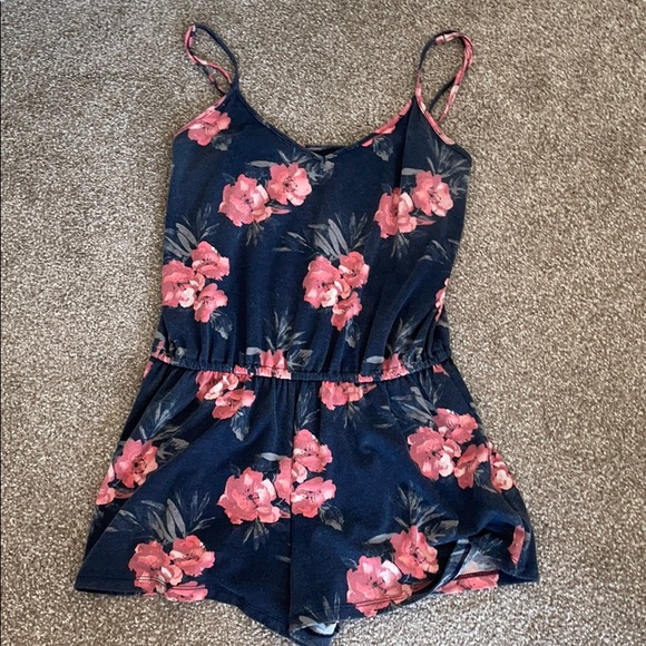 Floral romper - Picture 2 of 3